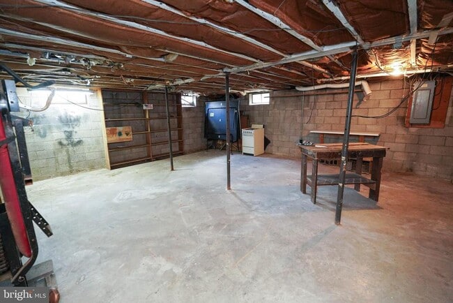 Building Photo - 510 Elberta Ave
