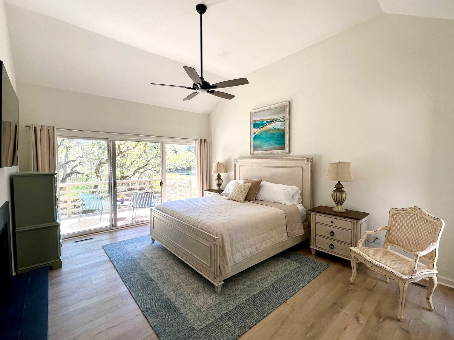 Building Photo - 2975 Deer Point Dr