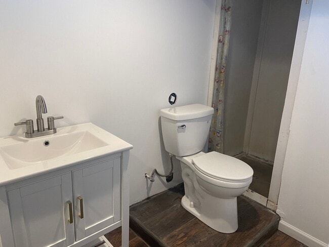 Building Photo - Beautiful 2 bedroom home in Chaffee Park with Huge Studio
