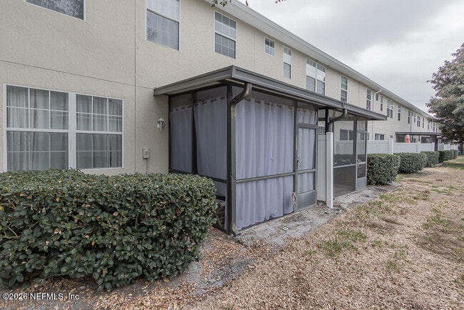 Building Photo - 3730 Creswick Cir