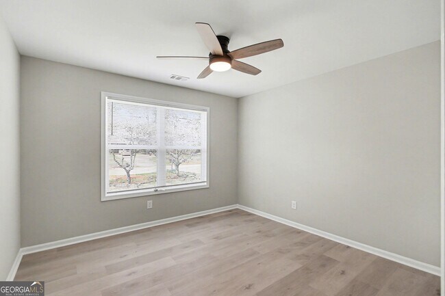 Building Photo - 3907 Lauada Dr