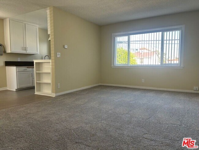 Building Photo - 1428 S Bedford St