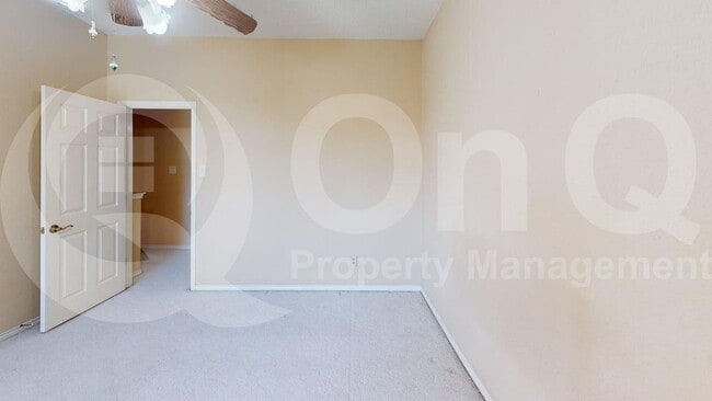 Building Photo - 402 Baltusrol Cir
