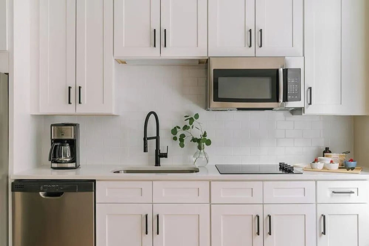 Building Photo - 17 S Wabash Ave