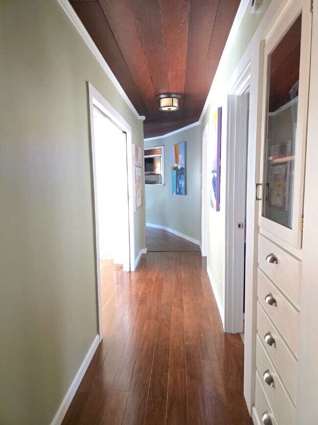 Building Photo - Breathtaking Home offers flexible living with bonus rooms ideal for an office, art studio, gym, o...
