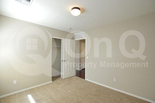 Building Photo - 1337 S Joshua Tree Ln
