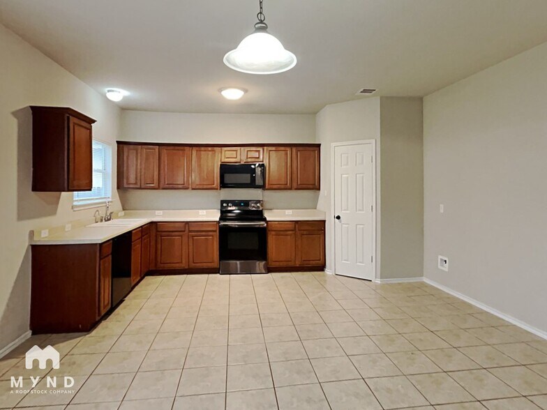 Building Photo - 13316 Marie Ln