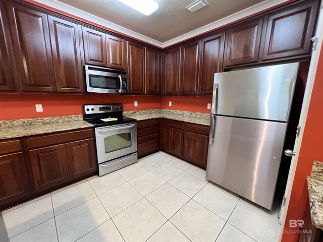 Building Photo - 501 Cotton Creek Dr