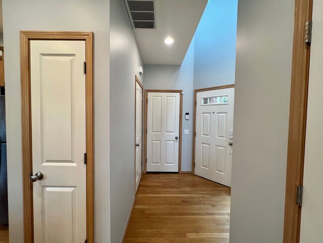 Building Photo - Greenwood Home