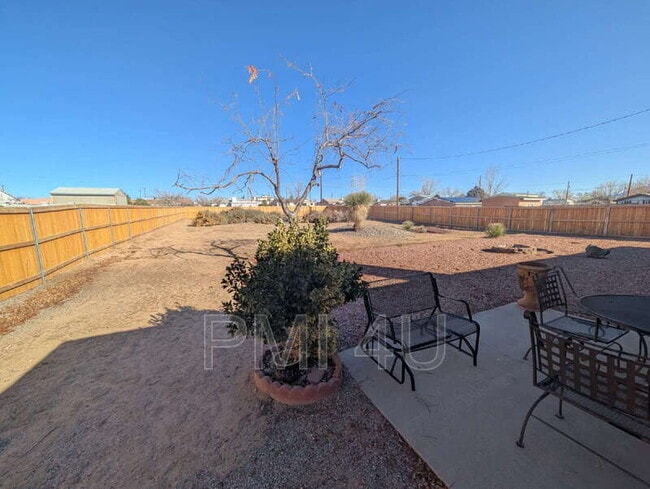 Building Photo - 3213 22nd Ave SE