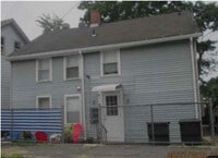 Building Photo - 5 Maple St