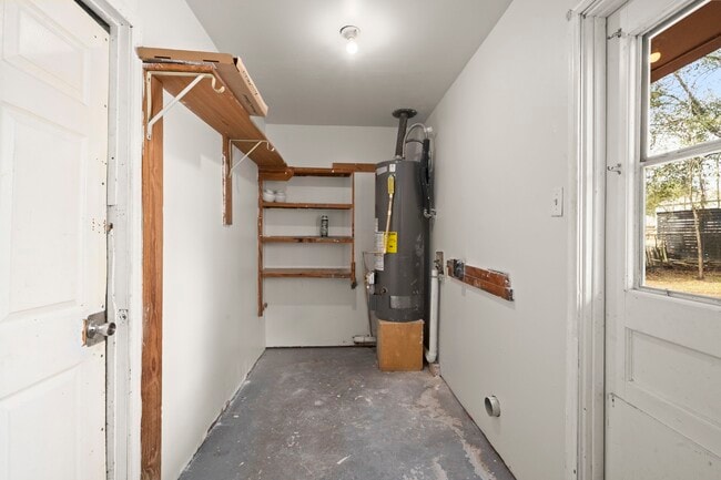 Building Photo - 3699 Piney Point Rd