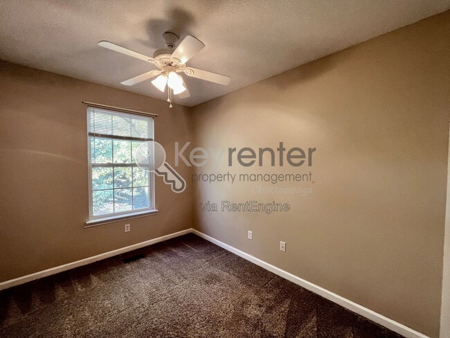Building Photo - 3721 Connelly Ln