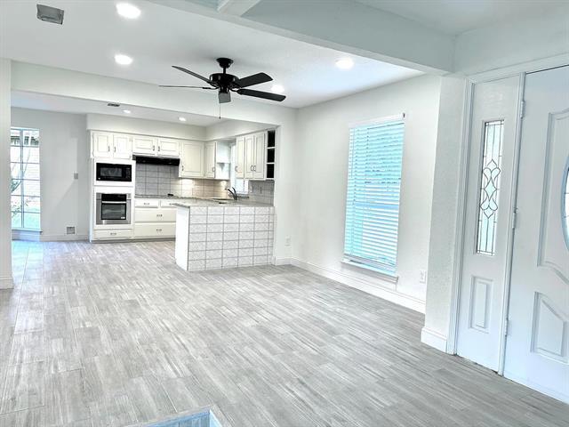 Building Photo - 2345 Monticello Cir