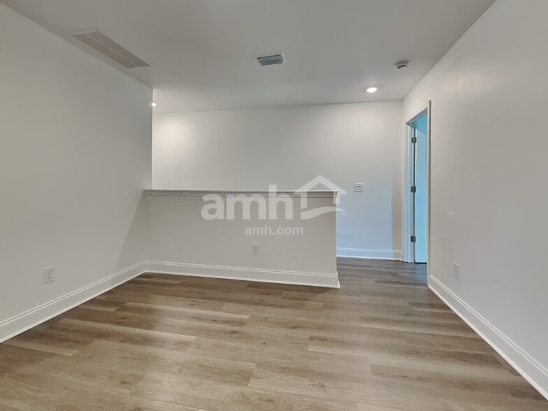 Building Photo - 136 Bee Tree Blvd