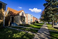 Building Photo - 6444 N Oketo Ave