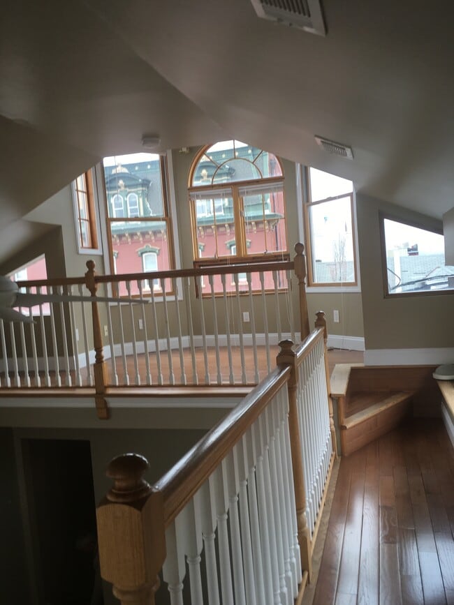 Building Photo - 68 S 11th St