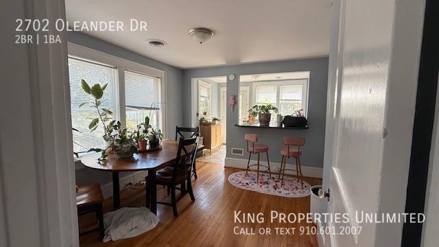 Building Photo - 2702 Oleander Dr