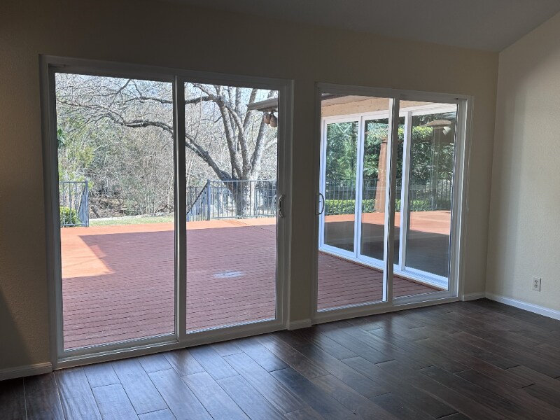 Building Photo - 1109 Lohmans Crossing Rd