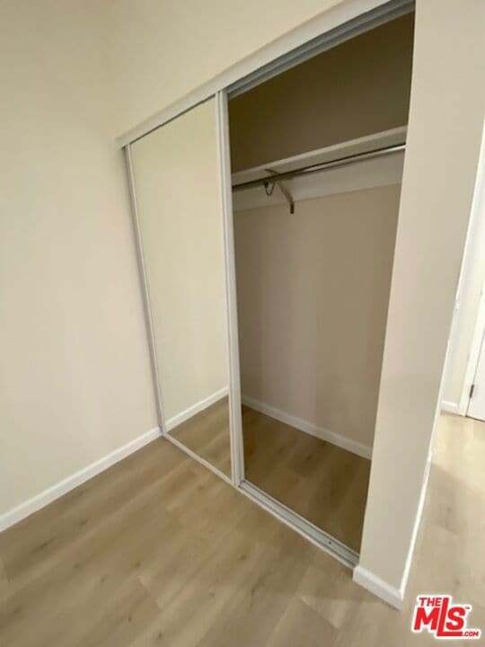 Building Photo - 814 S Hobart Blvd