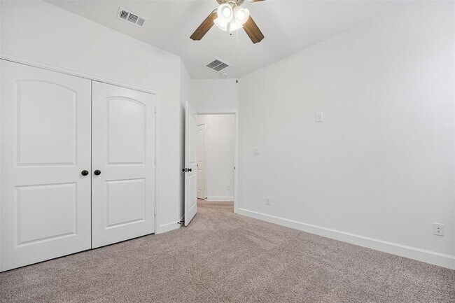 Building Photo - 11926 Briarwood Hill Way