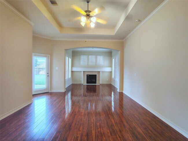 Building Photo - 5606 Grandwood Ln