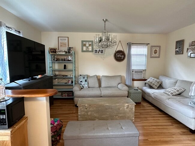 Building Photo - 345 Danforth Ave