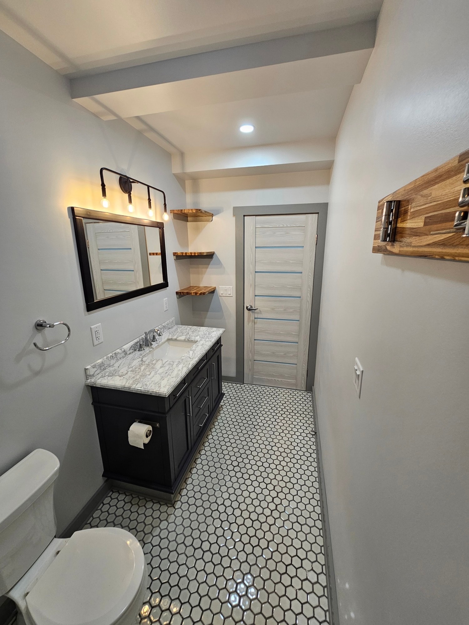 Building Photo - 3136 Hermina St