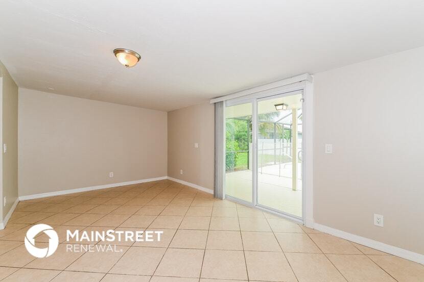 Building Photo - 818 SW 31st St