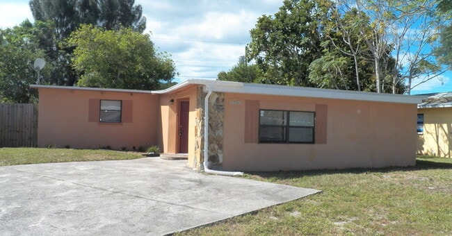 Building Photo - 1506 Arden Ave