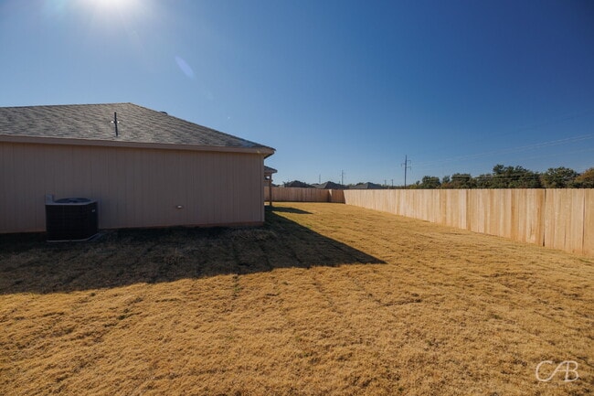 Building Photo - For Lease