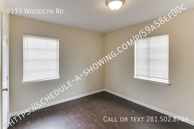 Building Photo - 9133 Woodlyn Rd