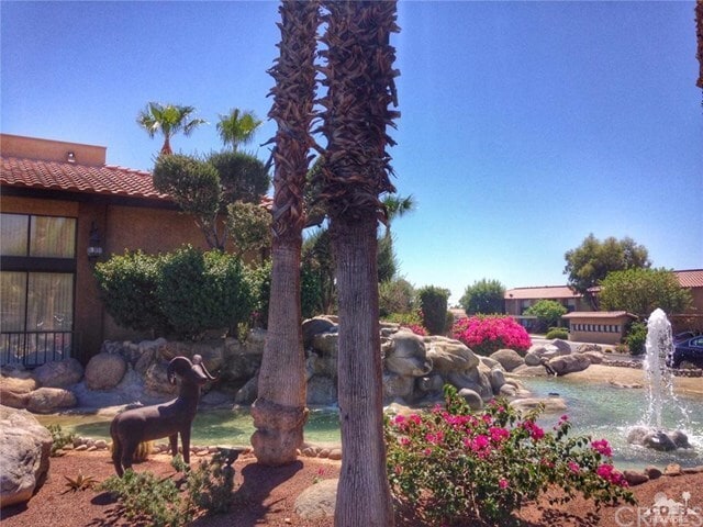 Building Photo - Beautiful Condo in the Gated Cathedral Springs Community
