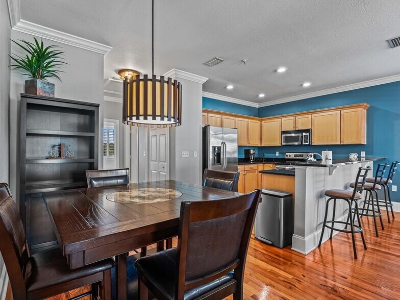 Building Photo - 415 Saint Francis St