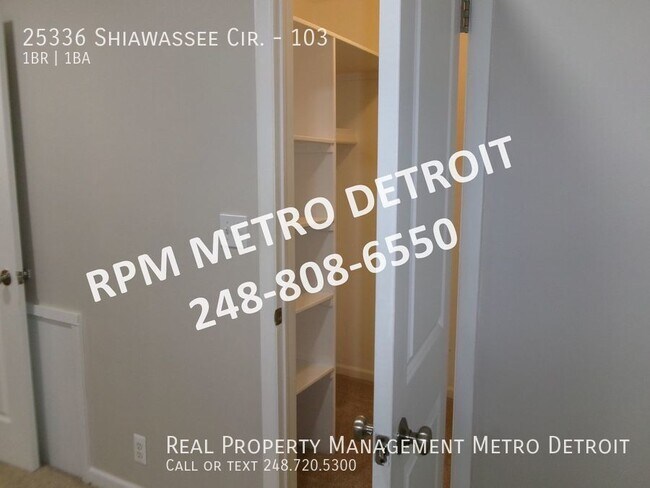 Building Photo - WARM WEATHER SPECIAL  2nd full month's ren...