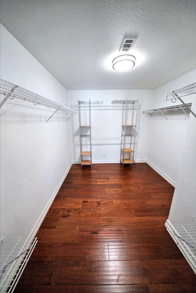 Building Photo - Beautiful home in the desirable Trails of Kensington Ranch, Schertz, TX - Realtor Commission: $500