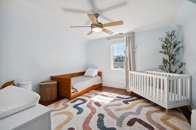 Building Photo - 3bd/2ba Two-Story Home in Durham Only 1 Mile from Downtown!