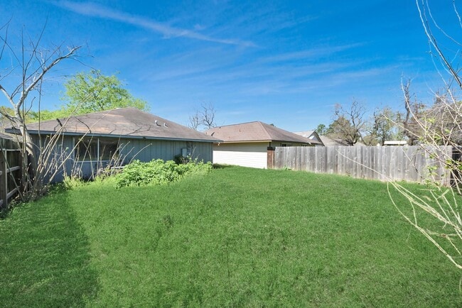 Building Photo - 23326 Prairie Bird Dr