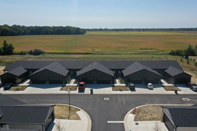 Primary Photo - 1915 Chambers Dr