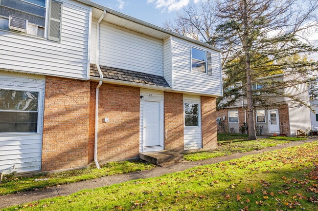 Building Photo - 168 Sackett Rd