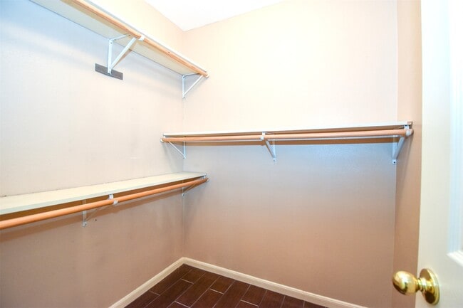 Building Photo - 7215 Kransburg Ranch Dr