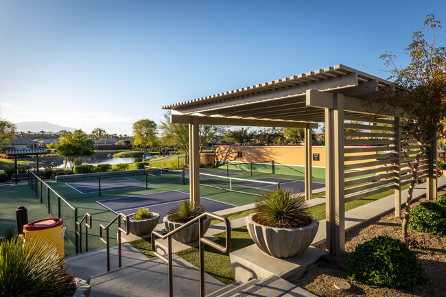 Building Photo - 51725 Pinnacle Vis Dr