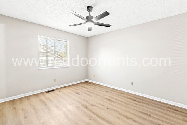 Building Photo - 5904 Beau Jardin Dr