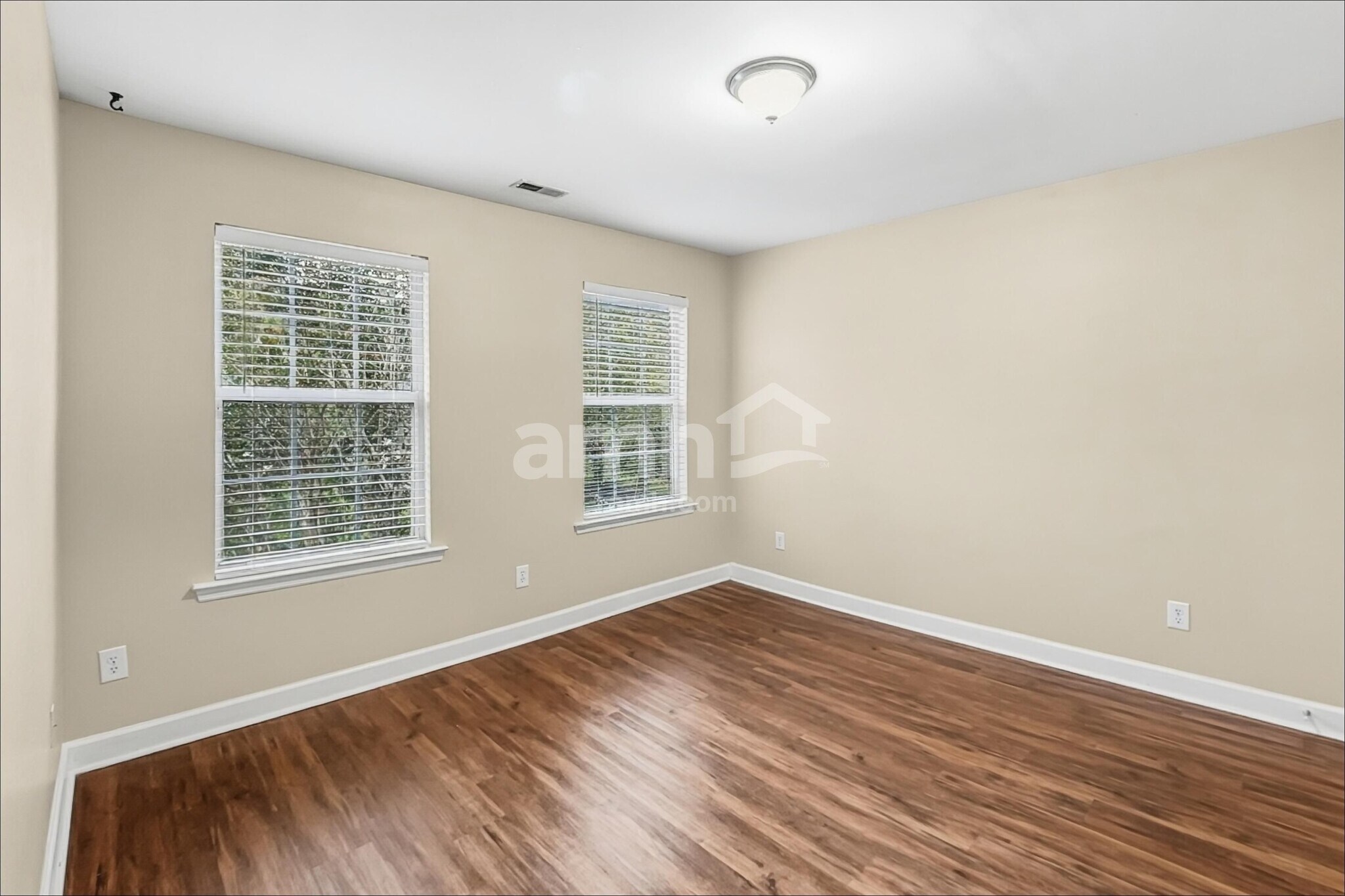 Building Photo - 202 Curico Ln