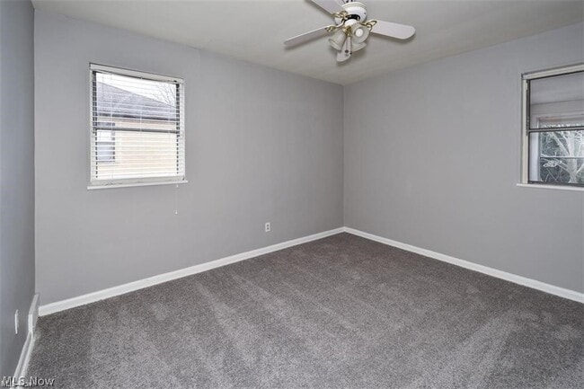 Building Photo - 2346 Westmoor Rd