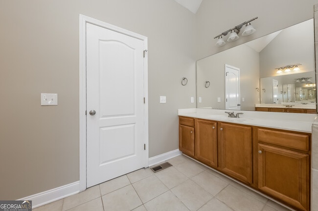 Building Photo - 2672 Blowing Wind Cir