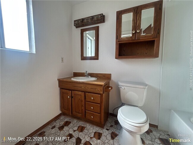 Building Photo - 5309 Longridge Ave