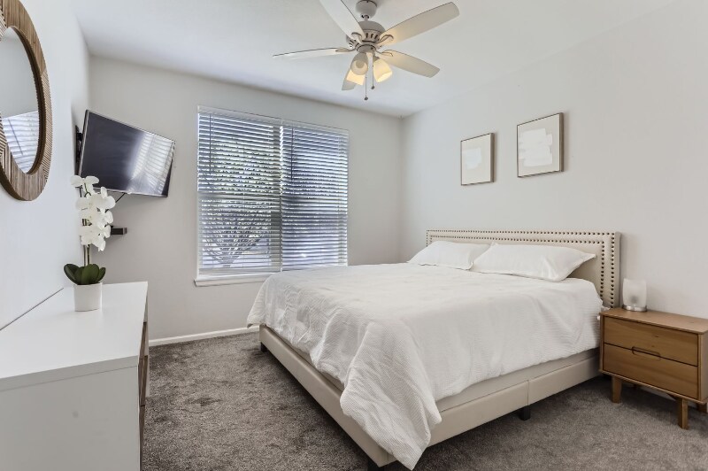 Building Photo - 1674 Ames Ct