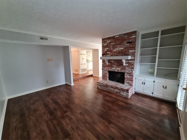 Building Photo - 1601 Cobblestone Ct