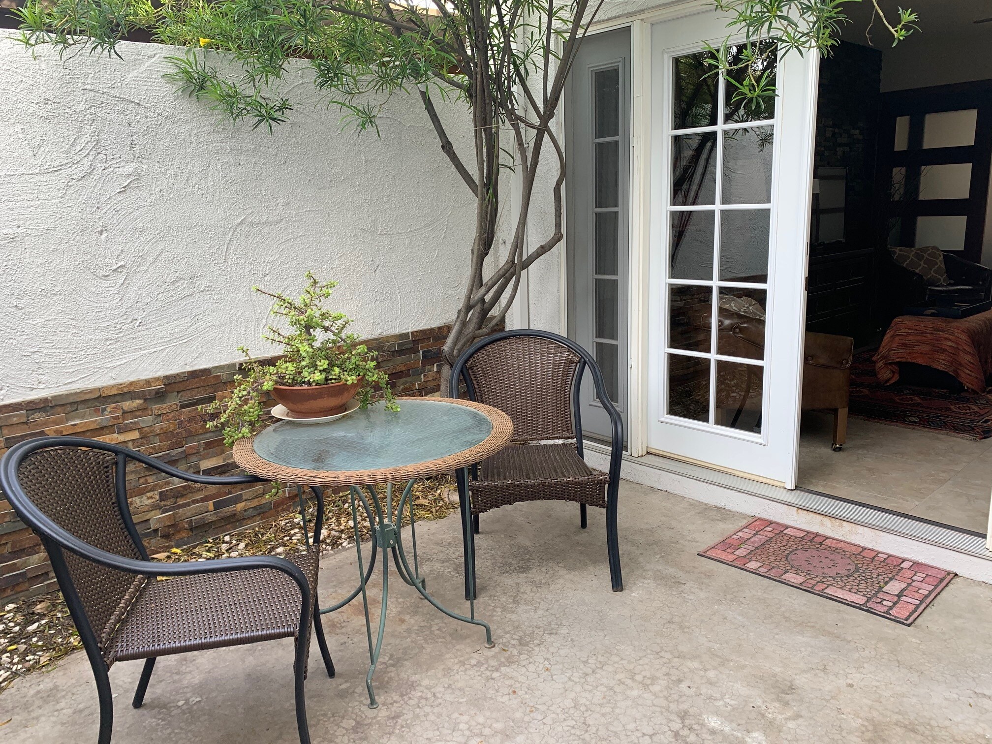 Building Photo - 8552 E Indian School Rd